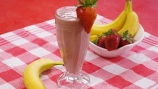 Chocolate Strawberry Banana Smoothie Recipe: Healthy Recipe! How To: Di Kometa-Dishin' With Di #71