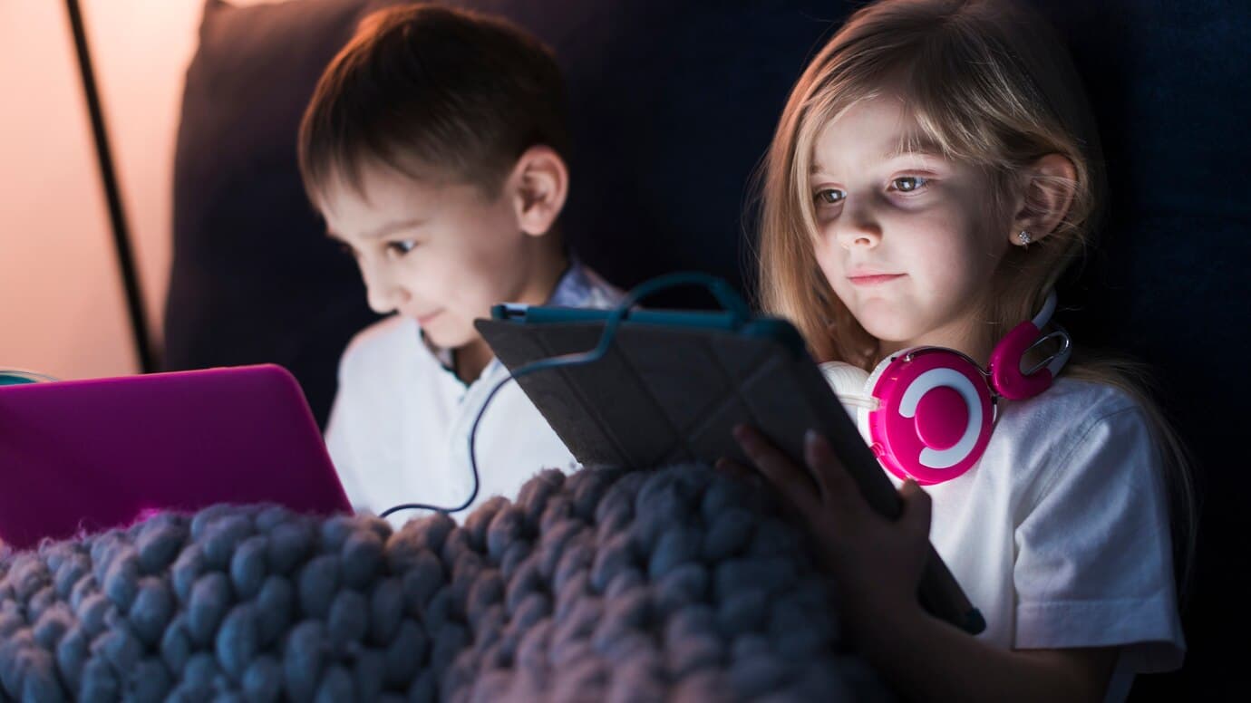 Effects And Remedies Of Excessive Screen Time